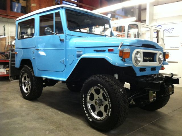 Restoration 1974 FJ40 Chevy 350 V8 Restoration 1974 FJ40 Chevy 350 V8