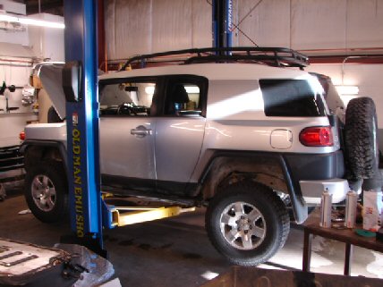 FJ Cruiser Bull Bar Installation FJ Cruiser Bull Bar Installation